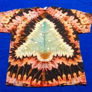 Reverse tie dye Christmas tree